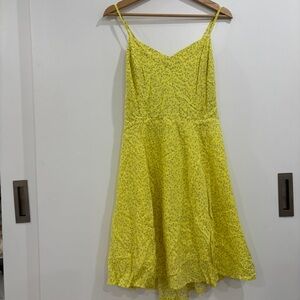 New Gap yellow floral print mini dress with spaghetti straps, smocked back M